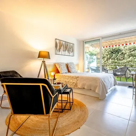 Petit Eden L Balcony & Peaceful L Shellter * Saint-Tropez